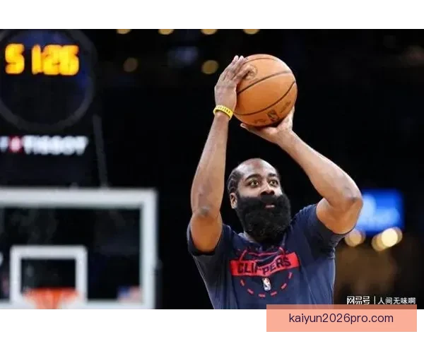 詹姆斯五项数据创历史纪录小个后卫复制哈登精彩表现